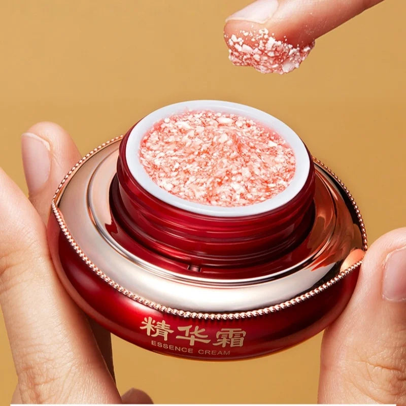 Retinol Placenta Beauty Essence Cream, with a Soft and Smooth Texture, Is Easy to Apply and Spread, and Blends into the Skin with Just a Gentle Touch, Providing Hydration and Nourishment, Leaving Skin Soft, Radiant, and Beaut