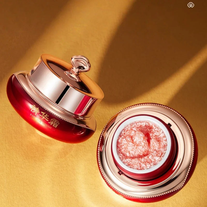 Retinol Placenta Beauty Essence Cream, with a Soft and Smooth Texture, Is Easy to Apply and Spread, and Blends into the Skin with Just a Gentle Touch, Providing Hydration and Nourishment, Leaving Skin Soft, Radiant, and Beaut